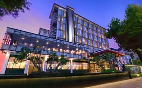 Hotel Harper Mangkubumi